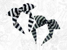 Load image into Gallery viewer, STRIPED BOWBAND
